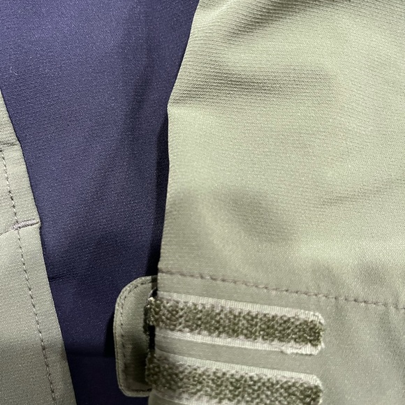 L.L. Bean Olive/Black Polyester Full Zip Windproof Softshell Jacket Men’s M VGC - Picture 5 of 13